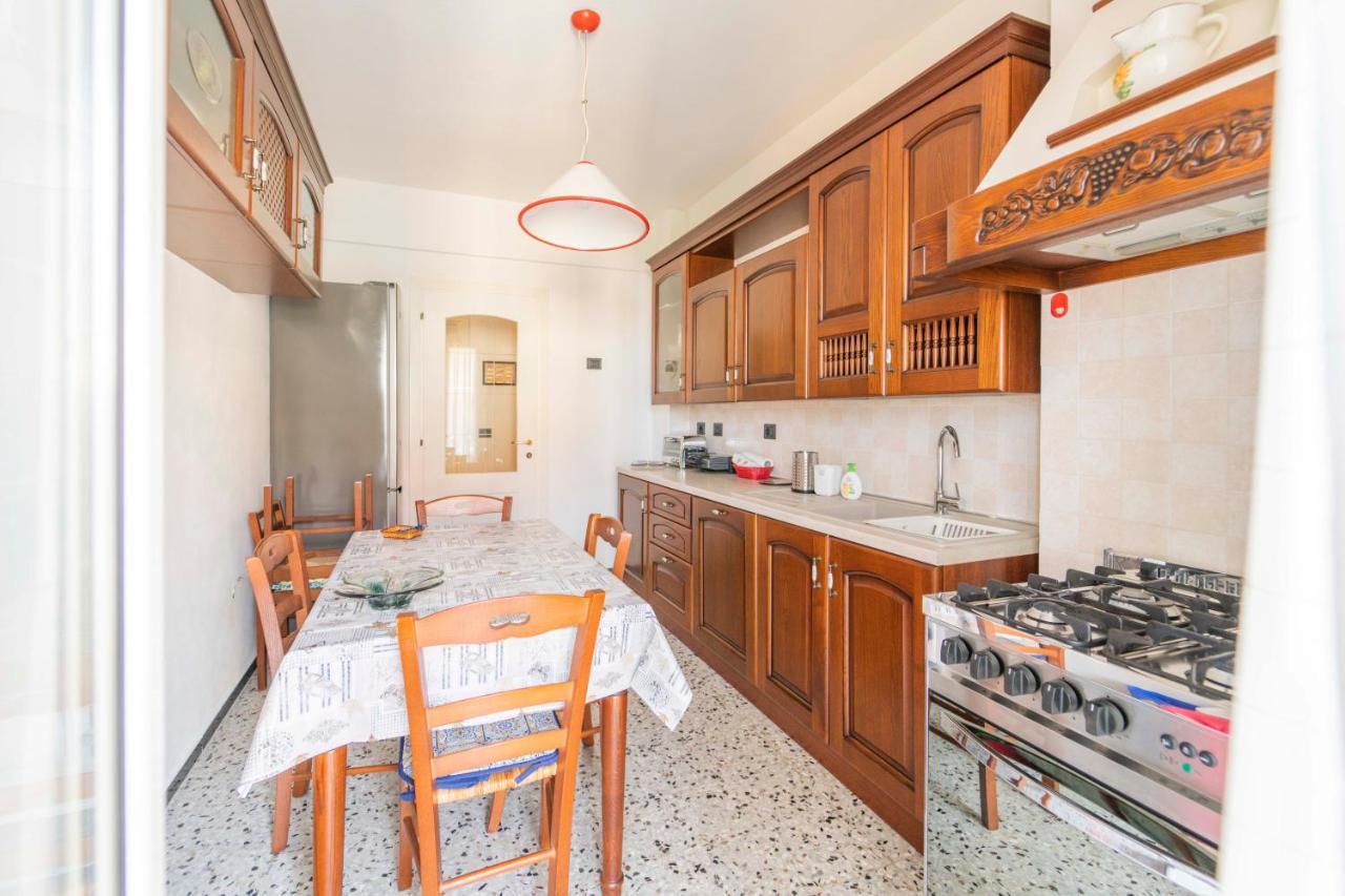 193 - Casa Via Della Chiusa - Centralissimo E Vicino Alla Baia Del Silenzio, Spiaggia E Mare 150M - Parcheggio Gratis Incluso E Aria Condizionata Sestri Levante Exteriör bild